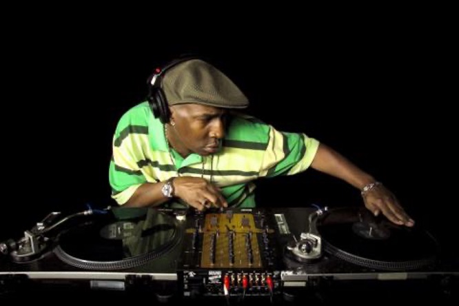 Grandmaster Flash setup in 2019 : r/DJs